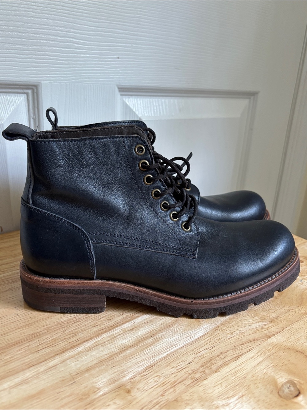 Punto Pigro Women's Dark Navy Leather Lace-Up Ankle Combat Booties size 37 / 6.5